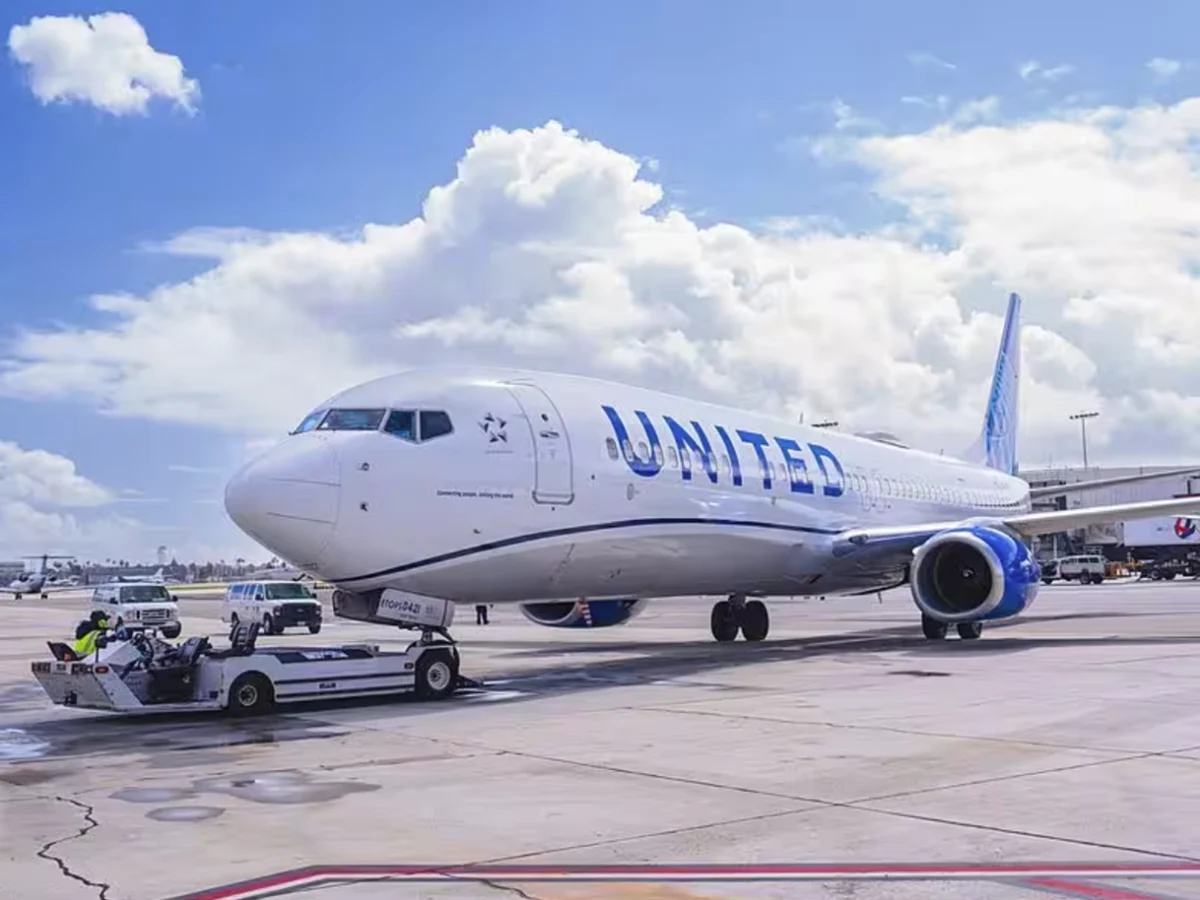 American Airlines Expands Premium Ground Services at Dallas/Fort Worth International Airport Amid Ongoing Passenger Experience Challenges