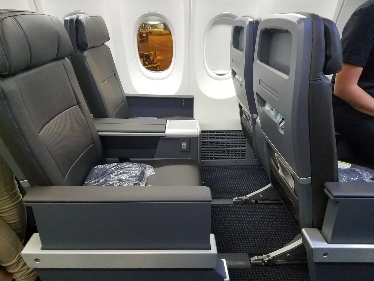 Controversy Erupts Over In-Flight Parenting Strategy After Father Places Children in First Class and Requests Premium Seat Swaps