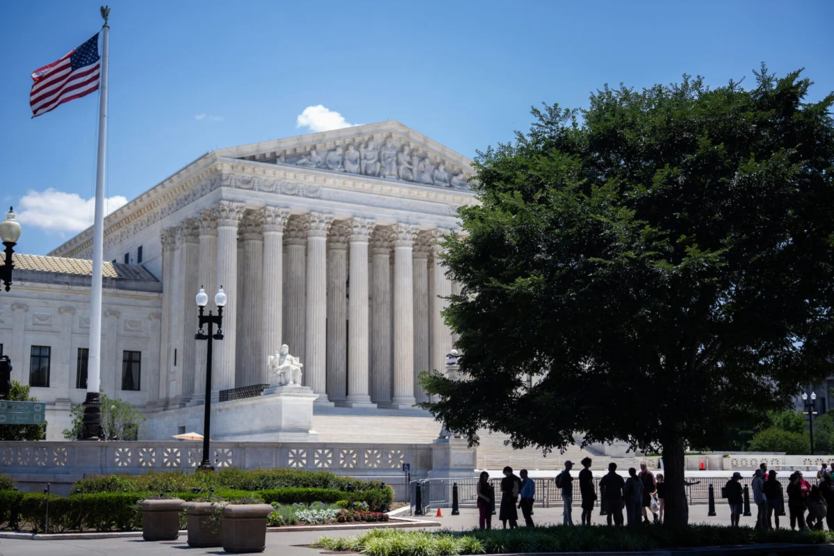 Supreme Court Intervenes in Missouri Redistricting Dispute to Prevent Election Day Chaos