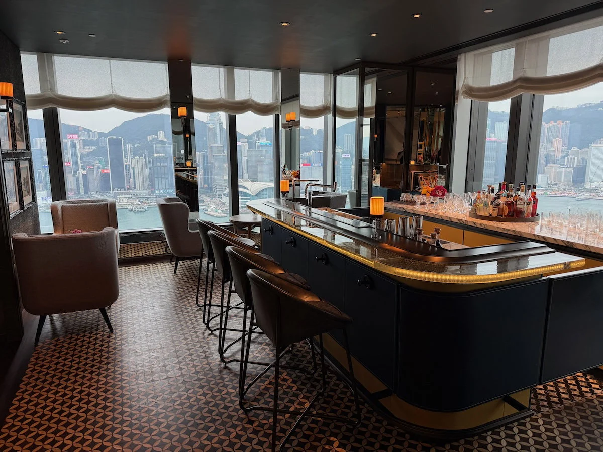 The Evolution, Economic Pressures, and Future of Hotel Club Lounges in the Post-Pandemic Hospitality Industry
